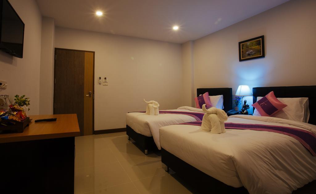 Noble Tarntong Boutique Bed and Breakfast Chiang Mai Exteriör bild