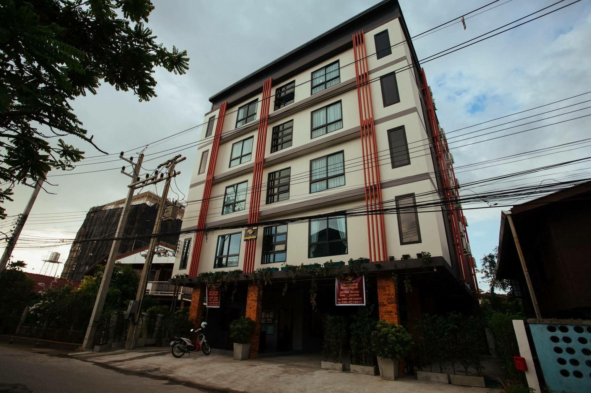 Noble Tarntong Boutique Bed and Breakfast Chiang Mai Exteriör bild