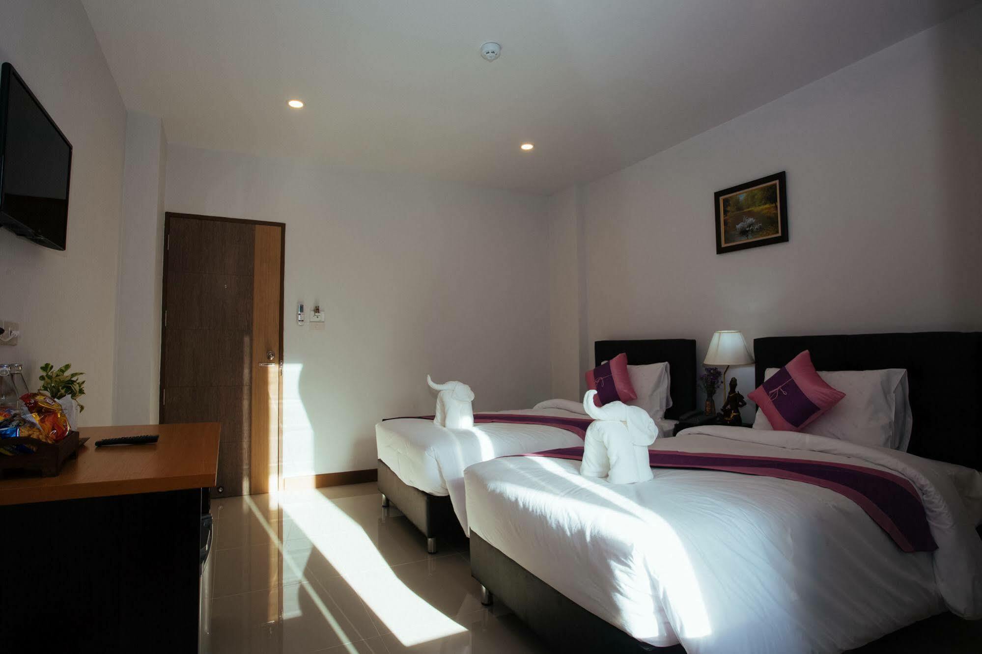 Noble Tarntong Boutique Bed and Breakfast Chiang Mai Exteriör bild