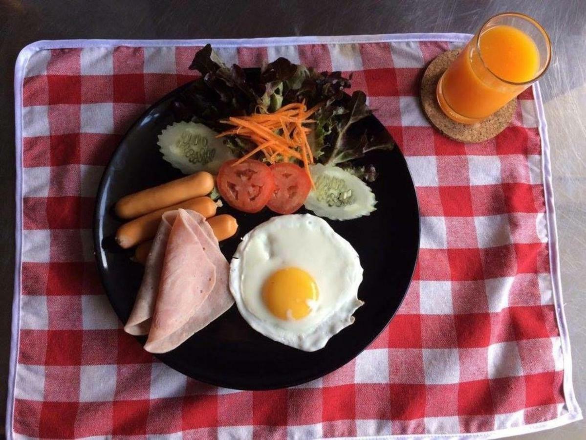 Noble Tarntong Boutique Bed and Breakfast Chiang Mai Exteriör bild
